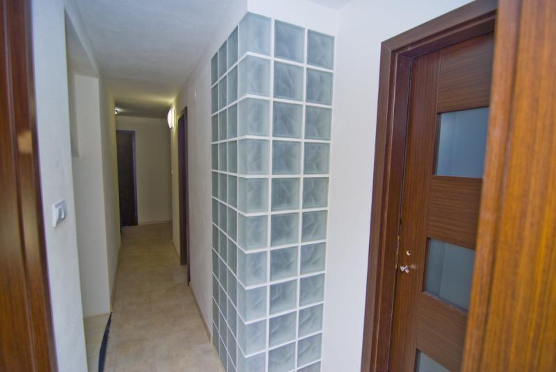 Compacta20chodba205